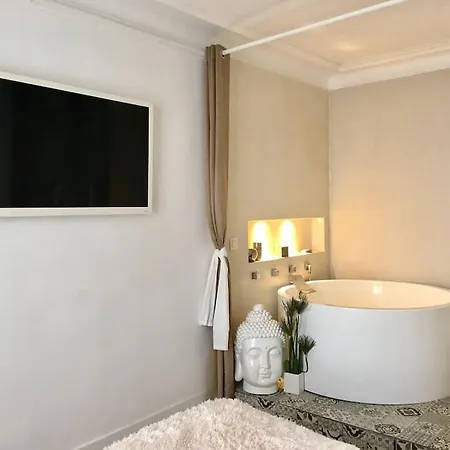 Appartement Confort Relaxant Gare Du Nord Barbes Parijs