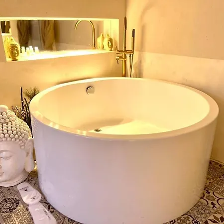 Confort Relaxant Gare Du Nord Barbes Apartman *